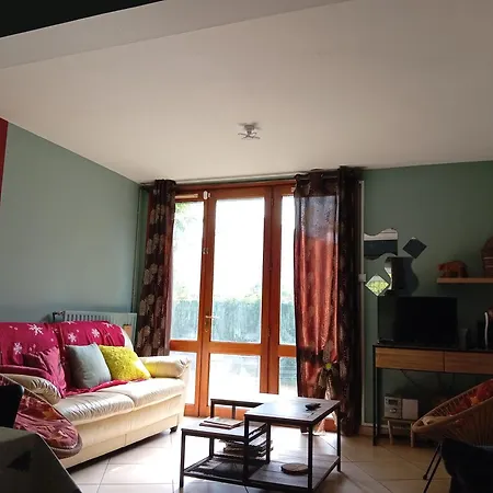 Maison De *